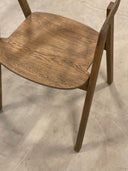 Stol Selma av massiv trä i ek